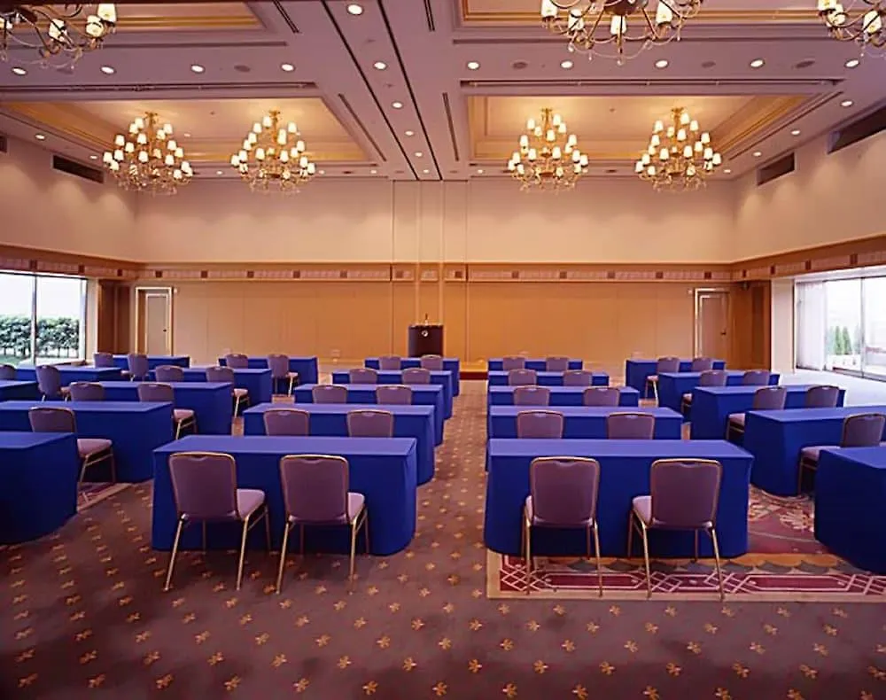 Hotel Plaza Kobe 4*,